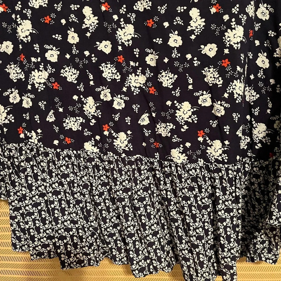 NAVY FLORAL BLOUSE~PEPLEM~XL - Picture 5 of 7